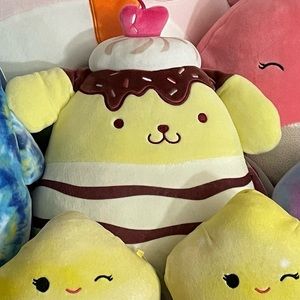 Squishmallow Pompompurin